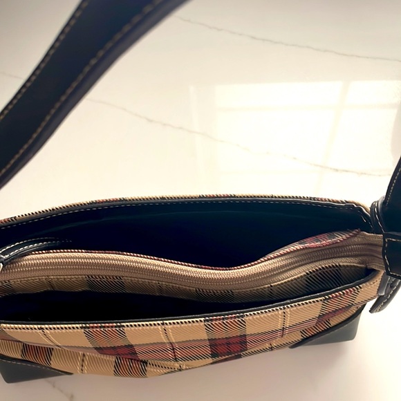 Nine West mini shoulder bag, great condition - Picture 7 of 7